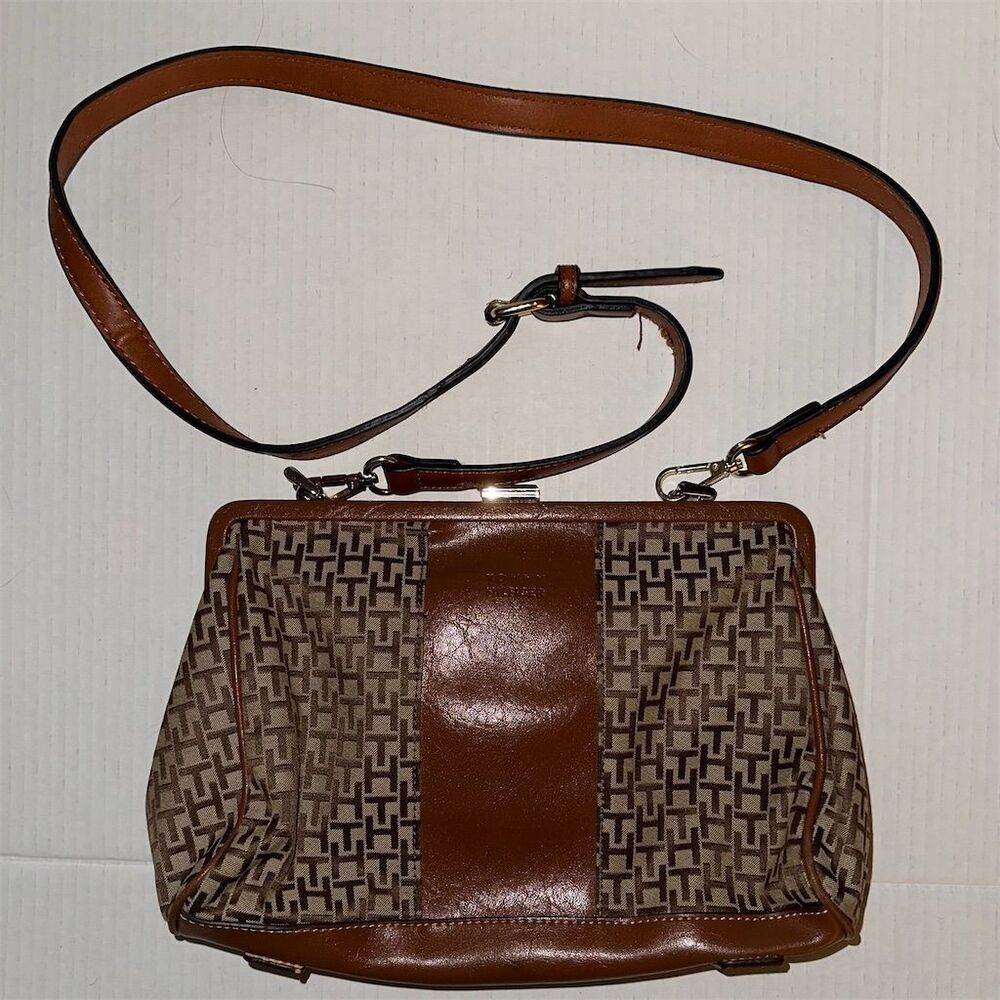 Tommy Hilfiger Women's Brown Tan Signature Logo Shoulder Bag Purse
